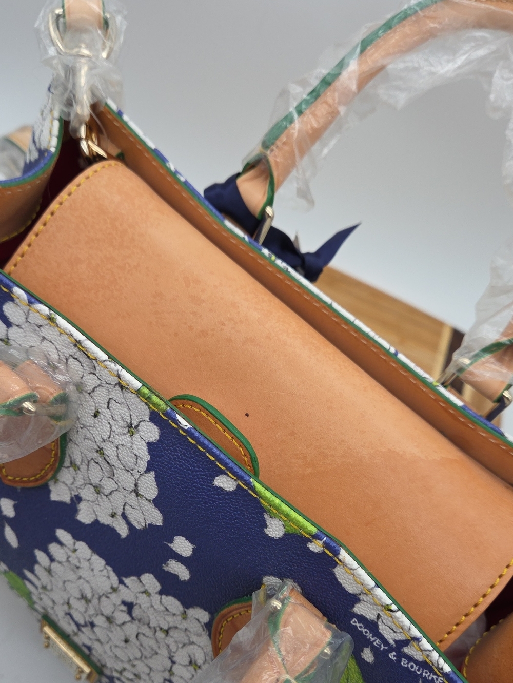 NWT Dooney and Bourke Hydrangea Janine Satchel Bag - Picture 11 of 16